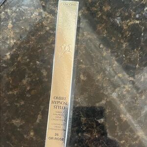 Lancome Soft Pink eye shadow cream stick